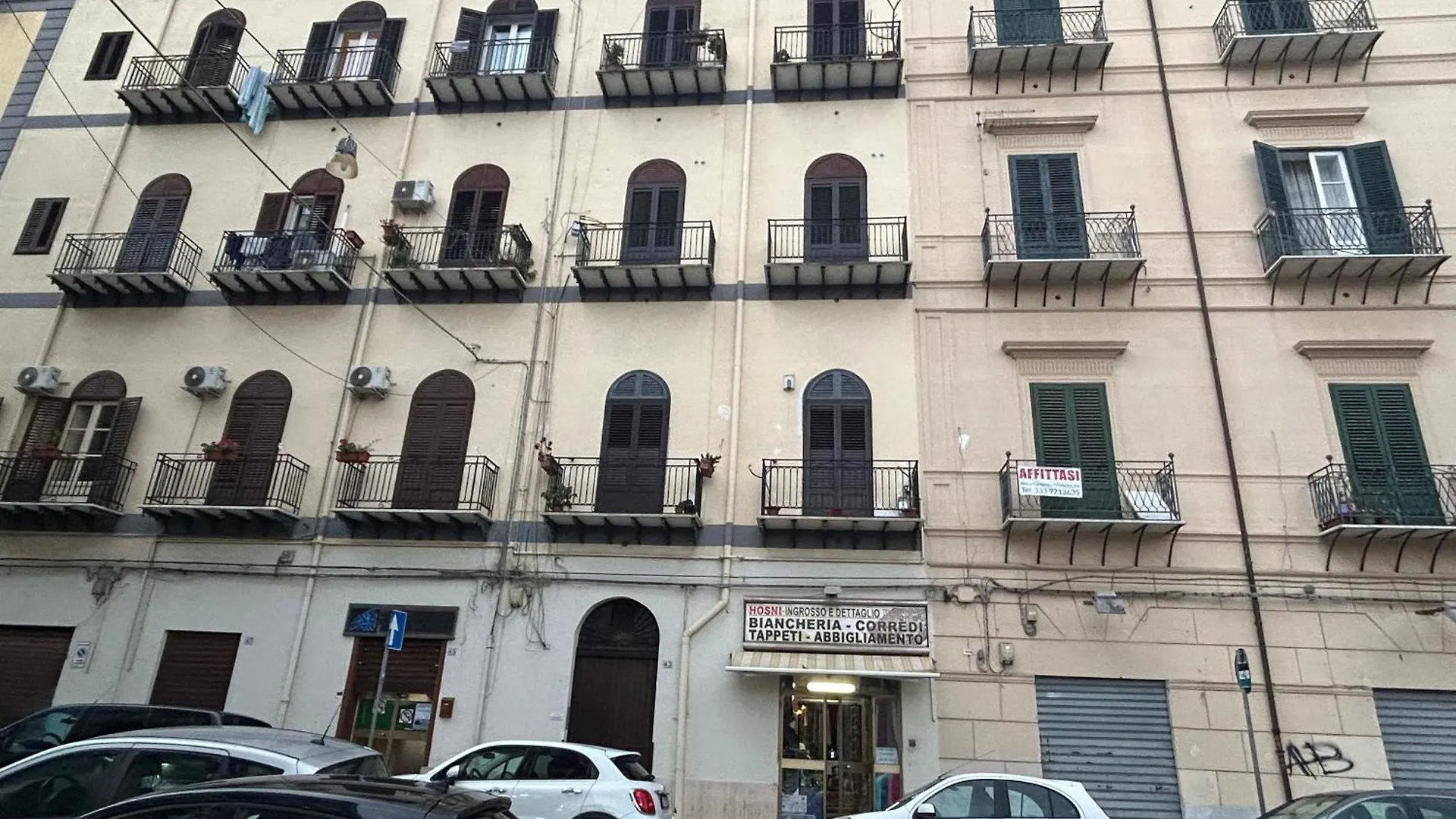 House Stazione Bed & Breakfast Palermo Italy
