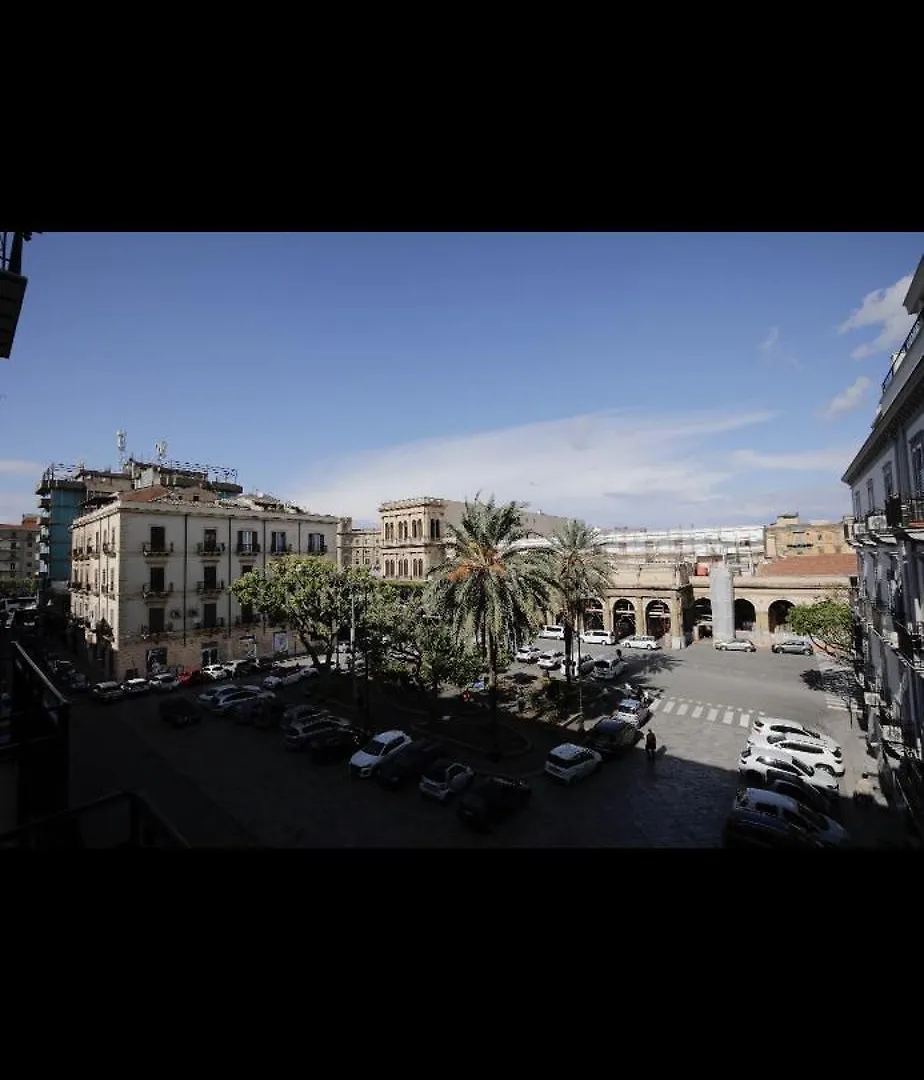 House Stazione Bed & Breakfast Palermo